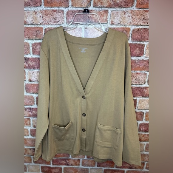 Appleseed's Sweaters - NWOT Appleseeds woman’s Kate everyday cardigan size PXL